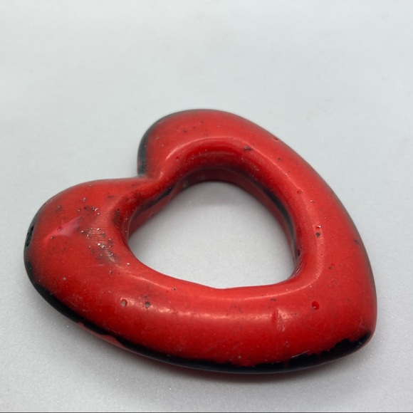 “Heart Rise” Vessel Heart Talisman - Picture 9 of 15